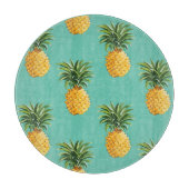 Tropische Ananas auf aquamarinem Schneidebrett (Vorderseite)