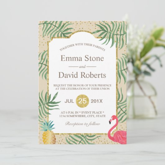 Tropische Ananas & Flamingo Sommer Beach Hochzeit Einladung (Stehend Vorderseite)