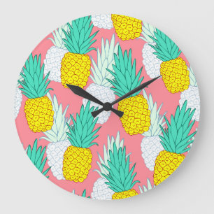 Tropische Ananas: Rotes Cartoon-Chic. Große Wanduhr