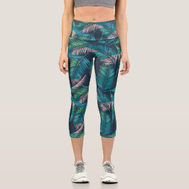 Tropische Blätter aus Palmen, bunte Botanische Fer Capri Leggings