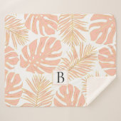 tropische Blätter aus Pfirsich und Gold und Monogr Sherpadecke (Vorderseite (Horizontal))
