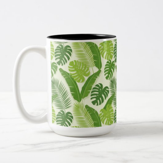 Tropische Blätter & Monstera Nahtloses Muster Zweifarbige Tasse (Links)