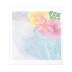 Tropische Blume auf einem Notizblock. Notizblock