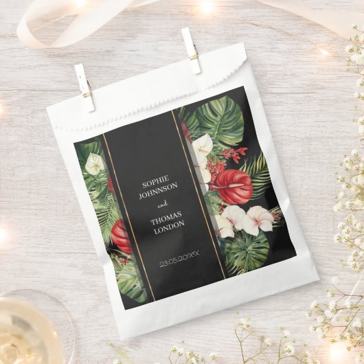 Tropische Blume und Blätter dunkle Aquarelle Hochz Geschenktütchen (Ausgeschnitten)