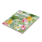 Tropische Blumen u. Ananas auf aquamarinen Fliese (Seite)