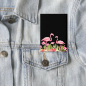 Tropische Blumen und Flamingos Design Button (Insitu)