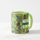 Tropische Frucht-Skizze auf grünem Muster Tasse (VorderseiteRechts)