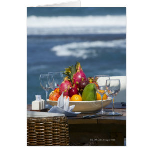 Tropische Früchte am Meer