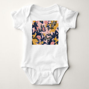 Tropische Kunst: Helle Waldmuster Baby Strampler