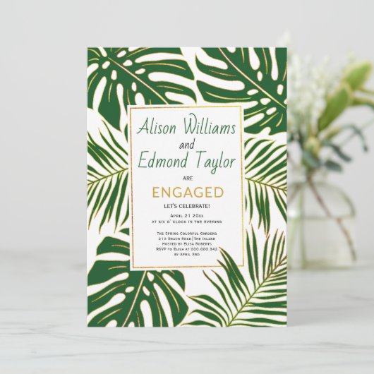 Tropische Monstera-Palmen-Blätter-Verlobungsparty Einladung (Stehend Vorderseite)
