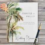 Tropische Palmen Moderne Hochzeit Planer<br><div class="desc">Behalt mit diesem Hochzeitsplaner alle Termine und Sondertermine. Dieses Design besticht durch eine Gruppe von schönen tropischen, üppig grünen und braunen Aquarellpalmen auf einem texturierten weißen Aquarellpapier Hintergrund. Ideal für einen Strand oder eine Hochzeit in Urlaubsort. Es gehört zur modernen Hochzeitssuite des Tropical Palm Trees, die von der Farmhouse Press...</div>