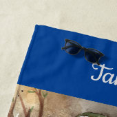 Tropische Papageien im blauen personalisierten Strandtuch (Beispiel)