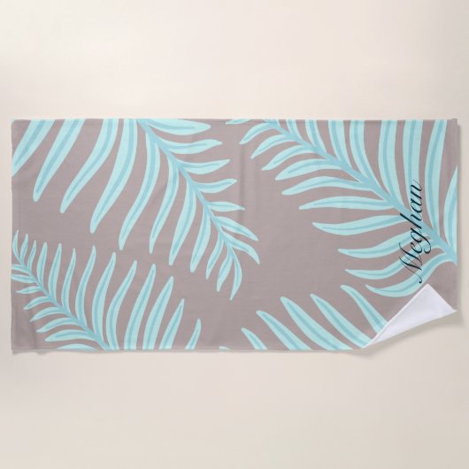 Tropische Pastel Blätter Monogram Beach Handtuch (Vorderseite)