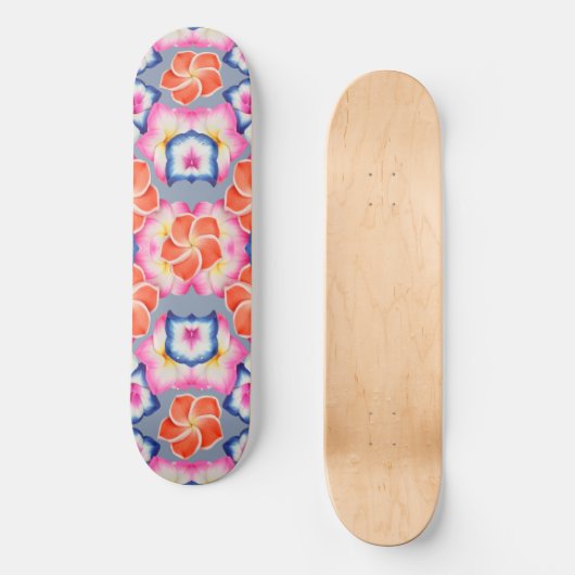Tropische Plumeria-Blume X Muster Skateboard (Vorderseite)