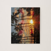 Tropische Ruhe: Eine hawaiianische Sonne und Palme Puzzle (Vertikal)