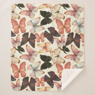 Tropische Schmetterlinge: Aquarellfarbenes, nahtlo Sherpadecke