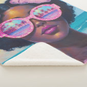 Tropische Schönheit in Rosa Sherpadecke (3/4)