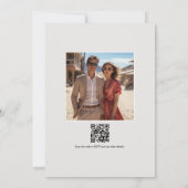 Tropische Strand-Monogramm-Hochzeitsfoto und QR-Co Einladung (Rückseite)