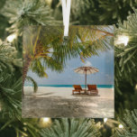 Tropische Strände | Beach Dominikanische Republik Ornament Aus Glas<br><div class="desc">Dieses phantastische Getty Images Foto besticht durch Silhouetten von Palmen am Himmel bei einem tropischen Sonnenuntergang.</div>