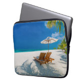 Tropische Strände | Lounge Chairs Beach, Bora Bora Laptopschutzhülle (Vorderseite Links)