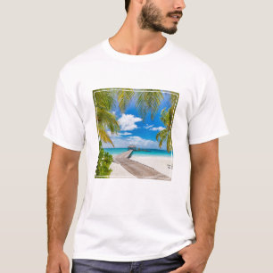 Tropische Strände   Maldives Island Wooden Jetty T-Shirt
