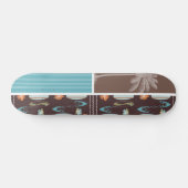 Tropische Surfbretter und Hibiskus Skateboard (Horizontal)