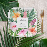 Tropische Wasserfarben mit Namen Pappteller<br><div class="desc">Ein wunderschönes, tropisches Hochzeitsdesign mit farbenfrohen Blumenmotiven wie Hibiskus, Ingwer-Blume und tropischem Blattwerk. Das Aussehen ist lebendig und lebendig und Set den Ton für Ihre Hochzeit, oder andere Feiern im Aloha-Stil. Personalisieren Sie die benutzerfreundliche Textvorlage mit Ihren Daten. Diese Teller sind in 2 Größen erhältlich: 7-Zoll-Durchmesser (hier gezeigt) und 9-Zoll-Durchmesser....</div>