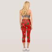 Tropische Weihnachtsfeier Tii Retro Rot Capri Leggings (Rückseite)