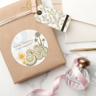 Tropische Wellen Gelbe Hibisken Hochzeit in Urlaub Runder Aufkleber