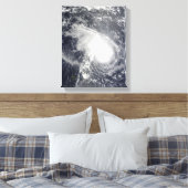 Tropischer Cyclone Gael nähert sich Madagaskar Leinwanddruck (Insitu (Schlafzimmer))