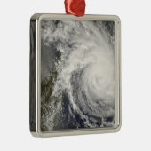 Tropischer Cyclone Ivan nähert sich Madagaskar Ornament Aus Metall (Rechts)