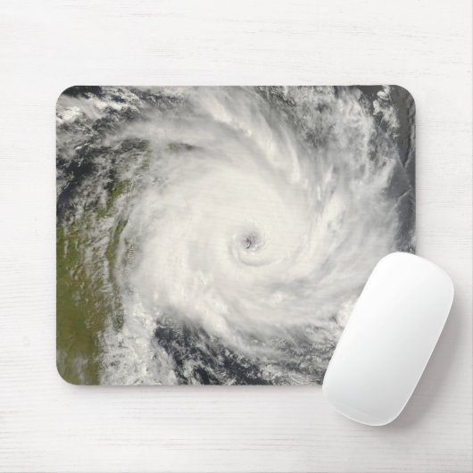 Tropischer Cyclone Ivan über Madagaskar Mousepad (Mit Mouse)
