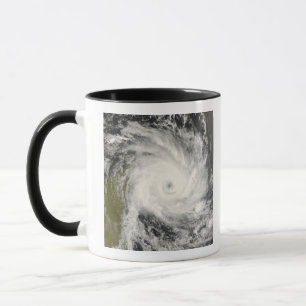Tropischer Cyclone Ivan über Madagaskar Tasse
