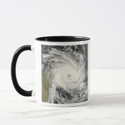 Tropischer Cyclone Ivan über Madagaskar Tasse (Links)