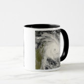 Tropischer Cyclone Ivan über Madagaskar Tasse (VorderseiteRechts)