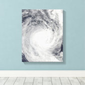 Tropischer Cyclone Oli vor der Küste von Tahiti Leinwanddruck (Insitu (Holzboden))