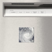 Tropischer Cyclone Oli vor der Küste von Tahiti Magnet (In Situ (Geschirrspüler))