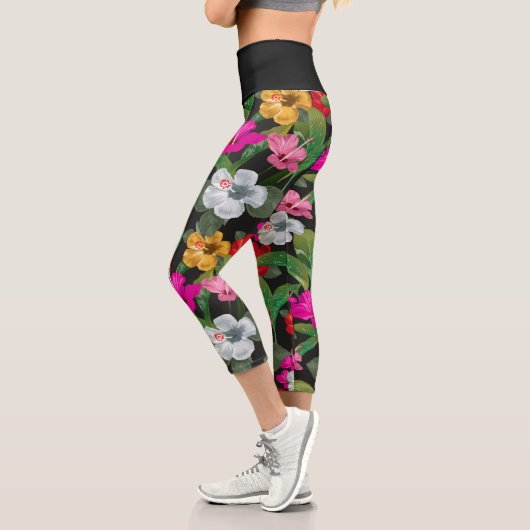 Tropischer Hibiskus Blume Capri Leggings (Links)