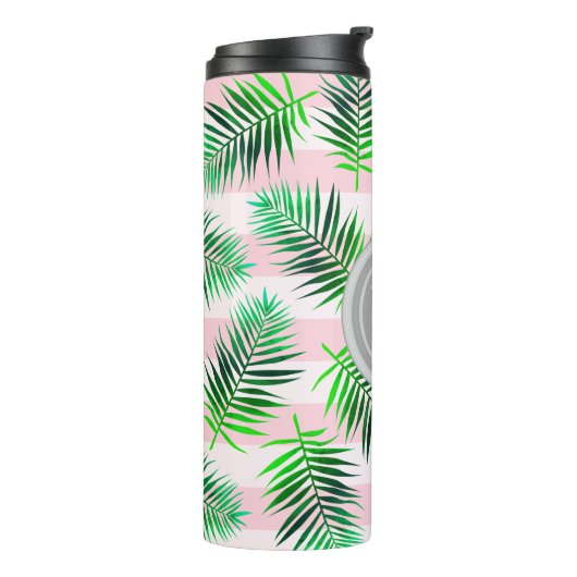 Tropischer Palmblätterblätter und blassrosa Streif Thermosbecher (Nach links gedreht)
