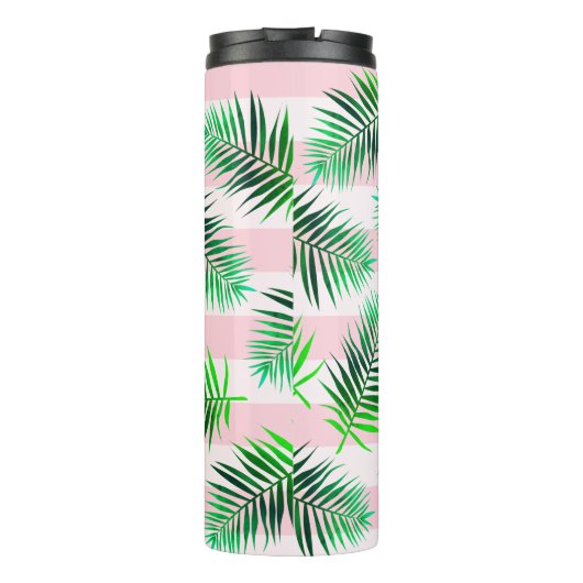 Tropischer Palmblätterblätter und blassrosa Streif Thermosbecher (Rückseite)