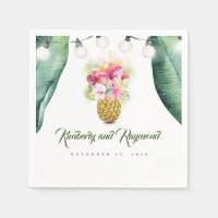 Tropischer Palmblätterlein und Ananas-Ananas-Stran