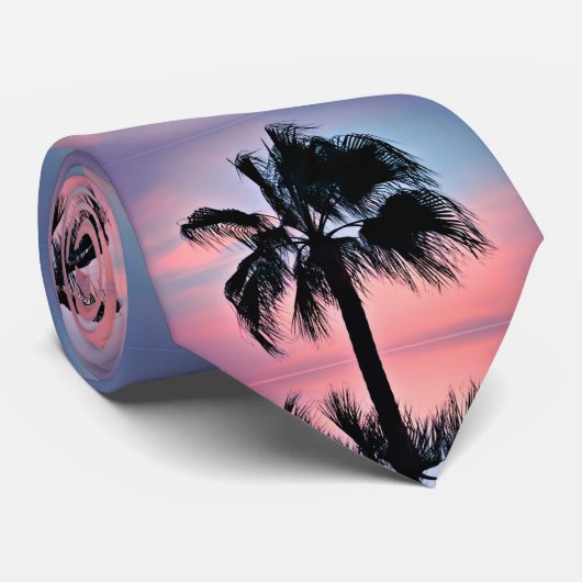 Tropischer Palmenbaum Spiegelungen bei Sonnenunter Krawatte (Gerollt)