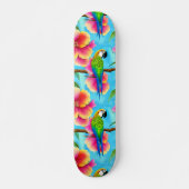 Tropischer Papagei und Muster der Blume Skateboard (Vorne)