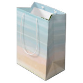 Tropischer Sandmann mit mittelgepresstem Palmenbau Mittlere Geschenktüte (Rückseite Schrägansicht)