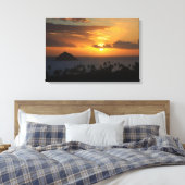 Tropischer Sonnenaufgang auf der Leinwand (Insitu (Schlafzimmer))