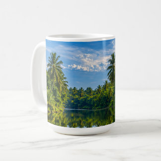 Tropischer Spiegel-Fluss-Reflektionen-Akzent Kaffeetasse