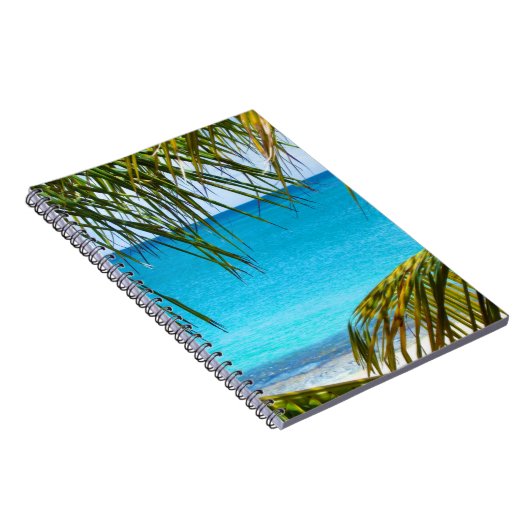 Tropischer Strand gerahmt mit Palmfronten Notizblock (Rechte Seite)