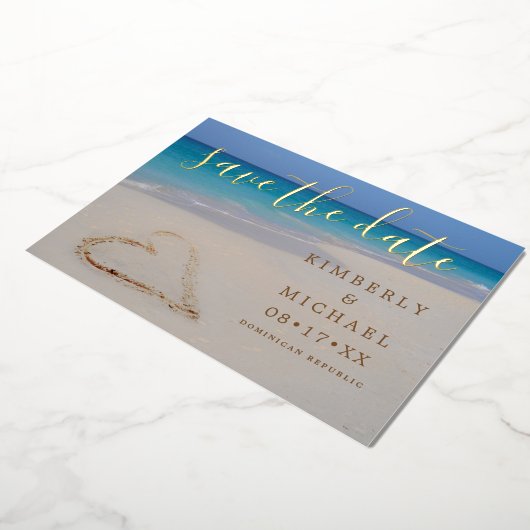 Tropischer Strand mit Sandstrand Save the Date Folieneinladung (Gedreht)