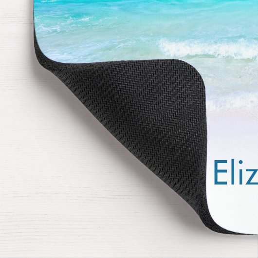 Tropischer Strand mit türkisfarbenem Meer Mousepad (Ecke)