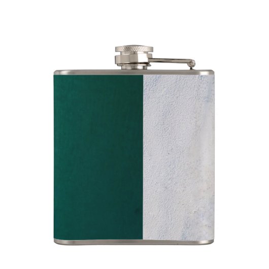 Tropischer Strand mit weißem Sand Flachmann (Rückseite)